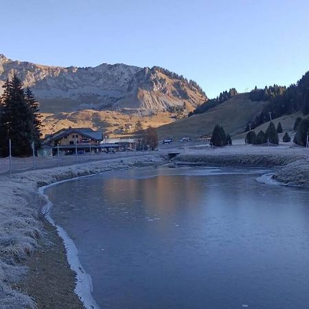 Studio Au Pied Des Pistes Avec Vue Sur La Montagne Mieussy Exteriör bild
